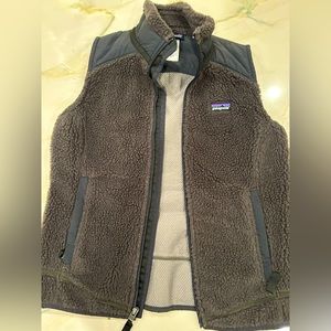 Dark Grey Patagonia Vest